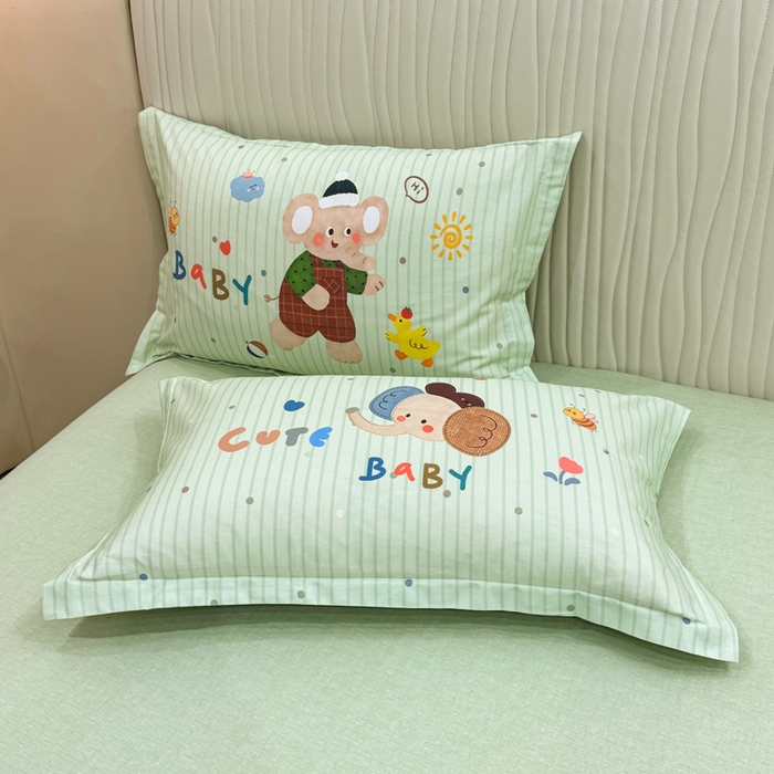 91家纺网 家纺一手货源 找家纺 红日子纺织品 2026新款13070全棉纯棉数码印花大版印花四件套 小象乐园-绿