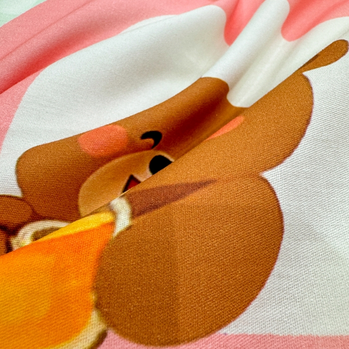 91家纺网 家纺一手货源 找家纺 红日子纺织品 2026新款13070全棉纯棉数码印花大版印花四件套 幸运蓝格-绿