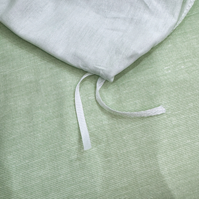 91家纺网 家纺一手货源 找家纺 红日子纺织品 2026新款13070全棉纯棉数码印花大版印花四件套 幸运蓝格-绿