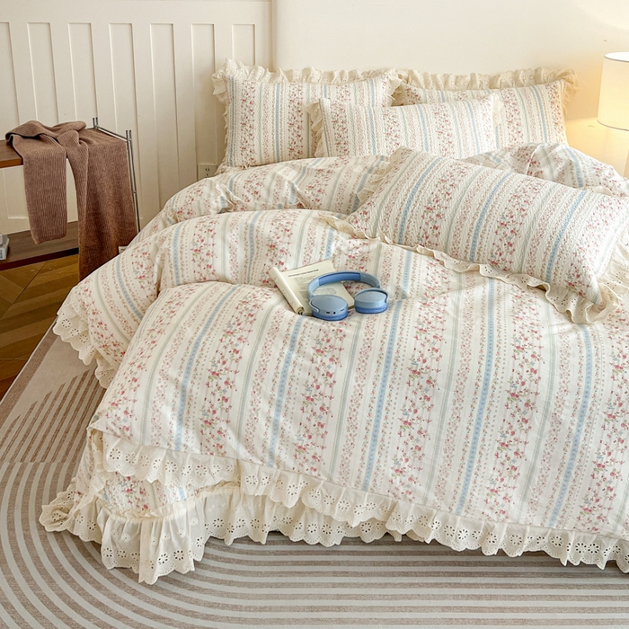 91家纺网 家纺一手货源 找家纺 羽爱家纺 2026新款全棉水洗韩版花边床盖四件套 步步生莲