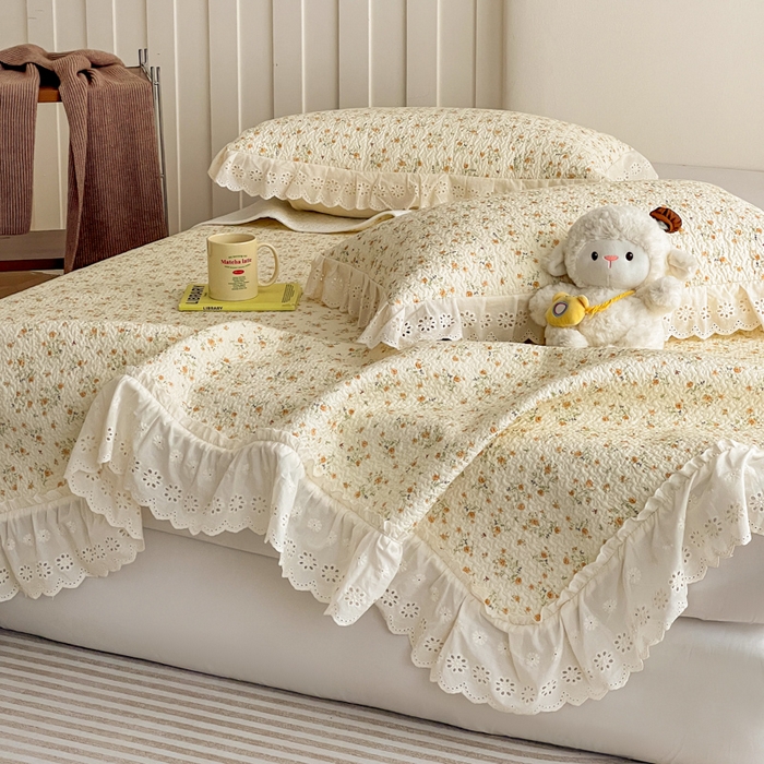 91家纺网 家纺一手货源 找家纺 羽爱家纺 2026新款全棉水洗韩版花边床盖四件套 丛林花田