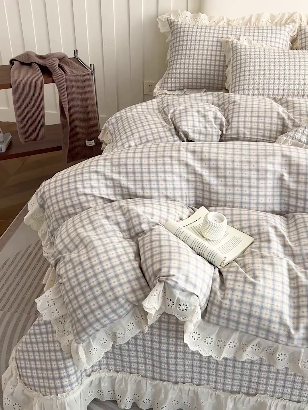 91家纺网 家纺一手货源 找家纺 羽爱家纺 2026新款全棉水洗韩版花边床盖四件套 花间春彩