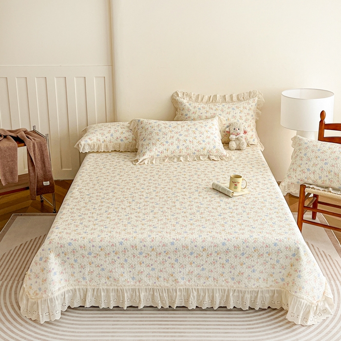 91家纺网 家纺一手货源 找家纺 羽爱家纺 2026新款全棉水洗韩版花边床盖四件套 花梦芬芳