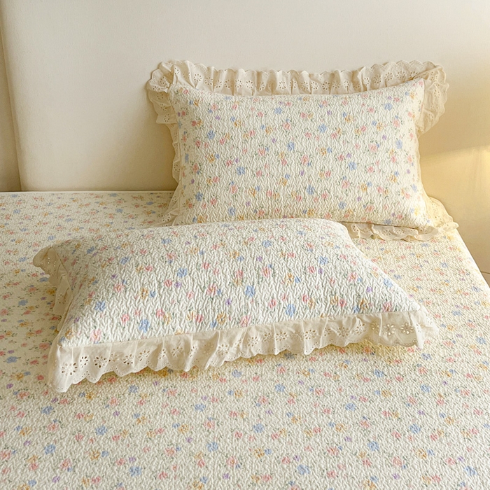 91家纺网 家纺一手货源 找家纺 羽爱家纺 2026新款全棉水洗韩版花边床盖四件套 花梦芬芳