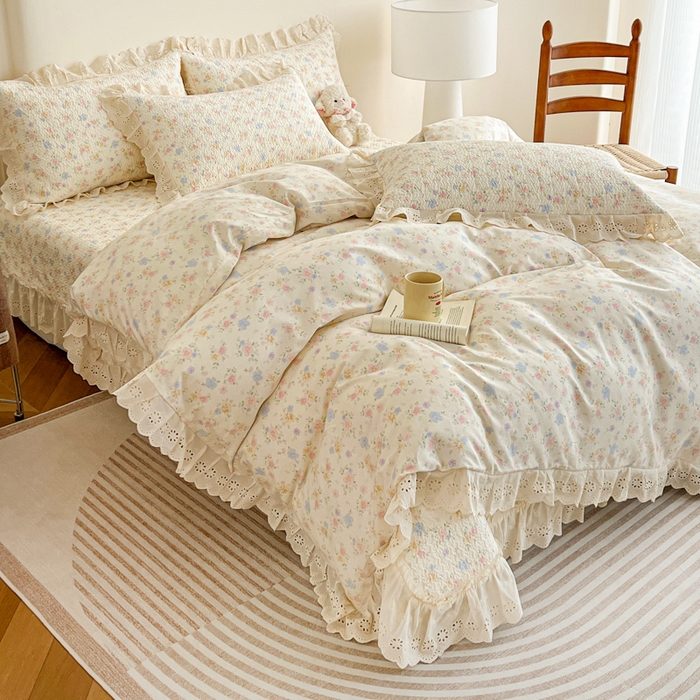 91家纺网 家纺一手货源 找家纺 羽爱家纺 2026新款全棉水洗韩版花边床盖四件套 花梦芬芳