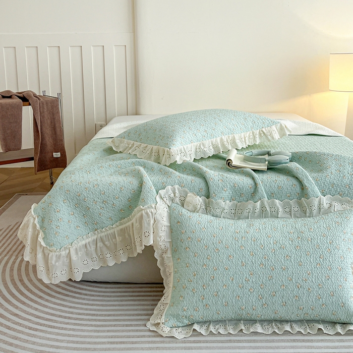 91家纺网 家纺一手货源 找家纺 羽爱家纺 2026新款全棉水洗韩版花边床盖四件套 花香四溢