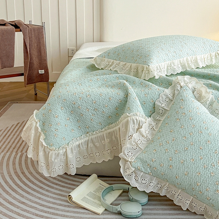 91家纺网 家纺一手货源 找家纺 羽爱家纺 2026新款全棉水洗韩版花边床盖四件套 花香四溢