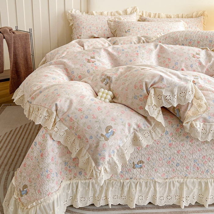 91家纺网 家纺一手货源 找家纺 羽爱家纺 2026新款全棉水洗韩版花边床盖四件套 甜美手记