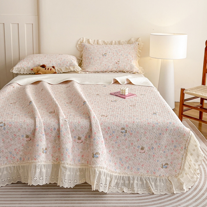 91家纺网 家纺一手货源 找家纺 羽爱家纺 2026新款全棉水洗韩版花边床盖四件套 甜美手记