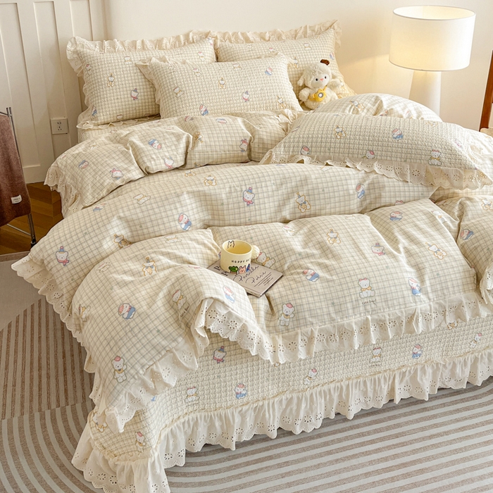91家纺网 家纺一手货源 找家纺 羽爱家纺 2026新款全棉水洗韩版花边床盖四件套 甜糯熊熊