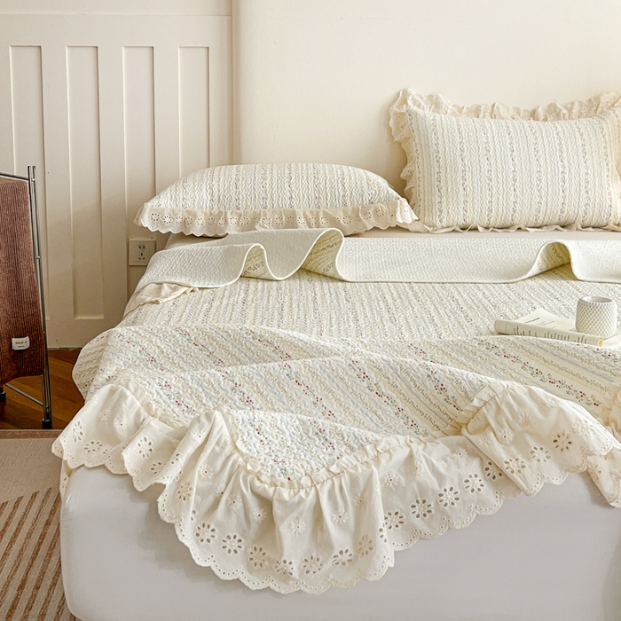 91家纺网 家纺一手货源 找家纺 羽爱家纺 2026新款全棉水洗韩版花边床盖四件套 雾下山野