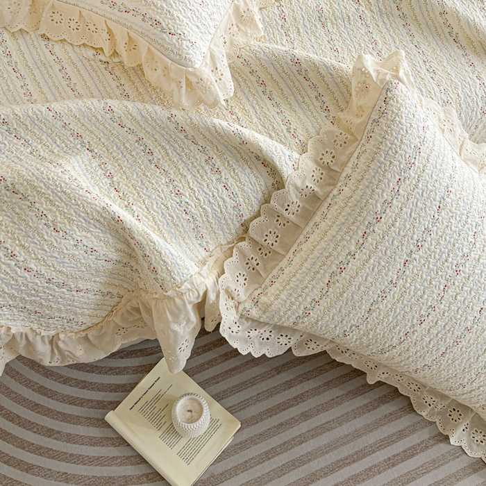 91家纺网 家纺一手货源 找家纺 羽爱家纺 2026新款全棉水洗韩版花边床盖四件套 雾下山野