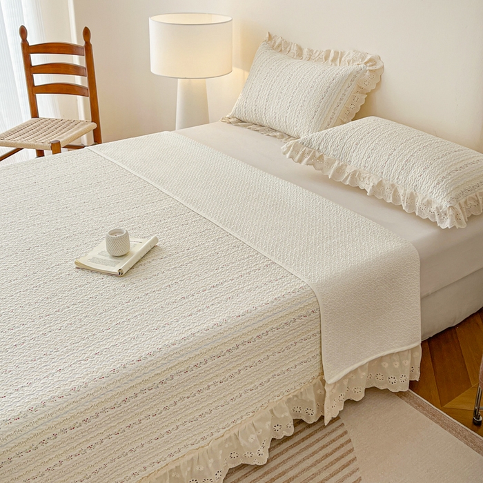 91家纺网 家纺一手货源 找家纺 羽爱家纺 2026新款全棉水洗韩版花边床盖四件套 雾下山野