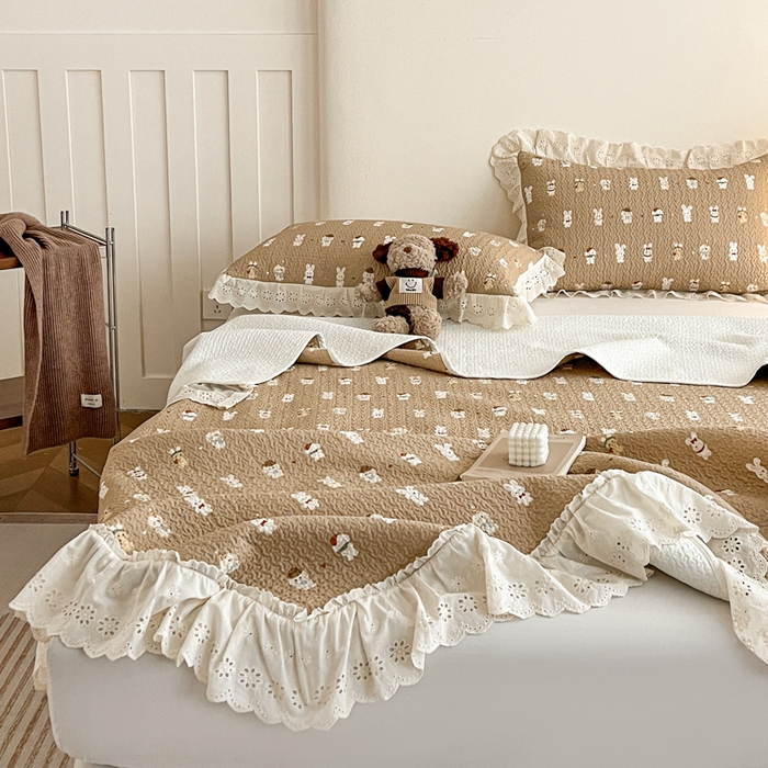 91家纺网 家纺一手货源 找家纺 羽爱家纺 2026新款全棉水洗韩版花边床盖四件套 小兔叽