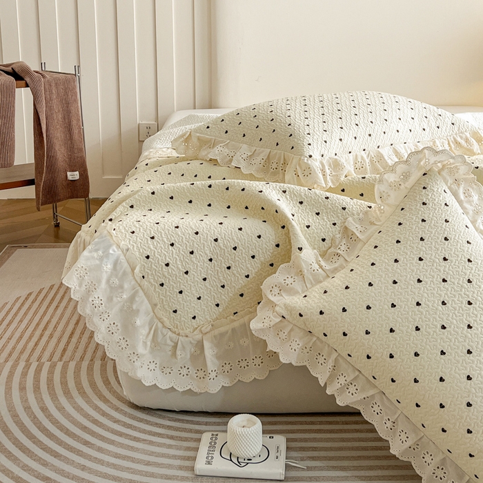 91家纺网 家纺一手货源 找家纺 羽爱家纺 2026新款全棉水洗韩版花边床盖四件套 心印柔