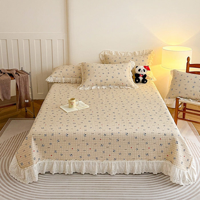 91家纺网 家纺一手货源 找家纺 羽爱家纺 2026新款全棉水洗韩版花边床盖四件套 熊猫福福