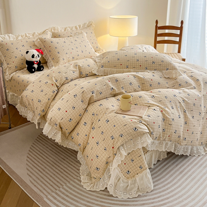 91家纺网 家纺一手货源 找家纺 羽爱家纺 2026新款全棉水洗韩版花边床盖四件套 熊猫福福