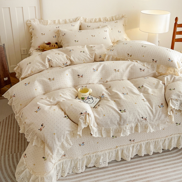 91家纺网 家纺一手货源 找家纺 羽爱家纺 2026新款全棉水洗韩版花边床盖四件套 运动狗狗