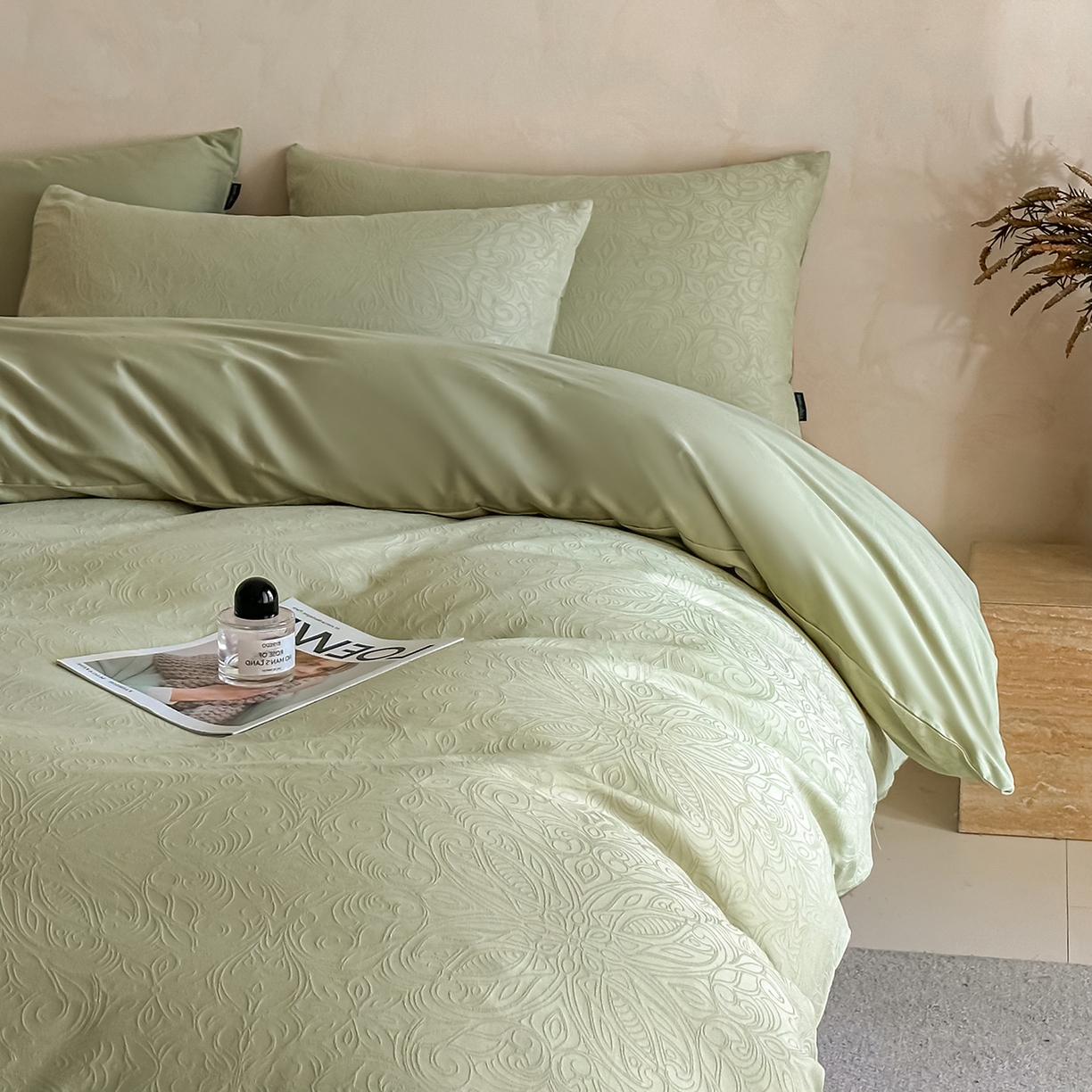 91家纺网 家纺一手货源 找家纺 拼社家纺 2026新款A类全棉亮面提花四件套厚织浮雕提花全棉四件套（独家专版花型） 蝶梦-绿