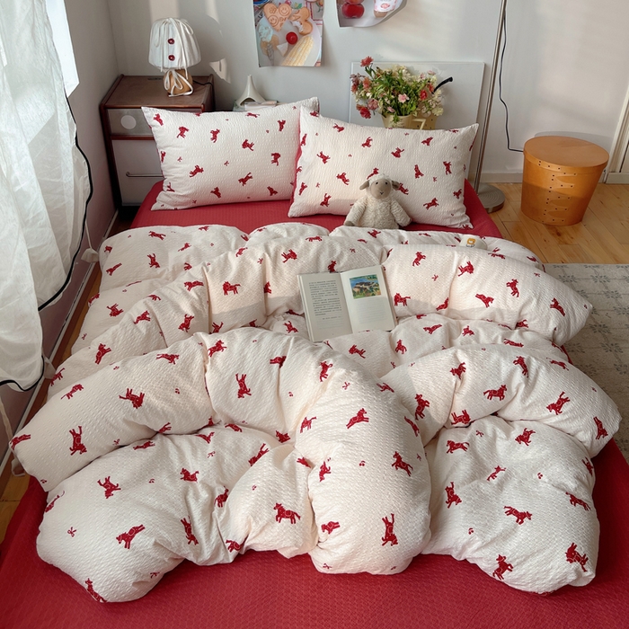 91家纺网 家纺一手货源 找家纺 （总）贝扬思家纺 2026新款高品质A类泡芙纱普通款四件套-110g-(软软糯糯小红书推荐~)