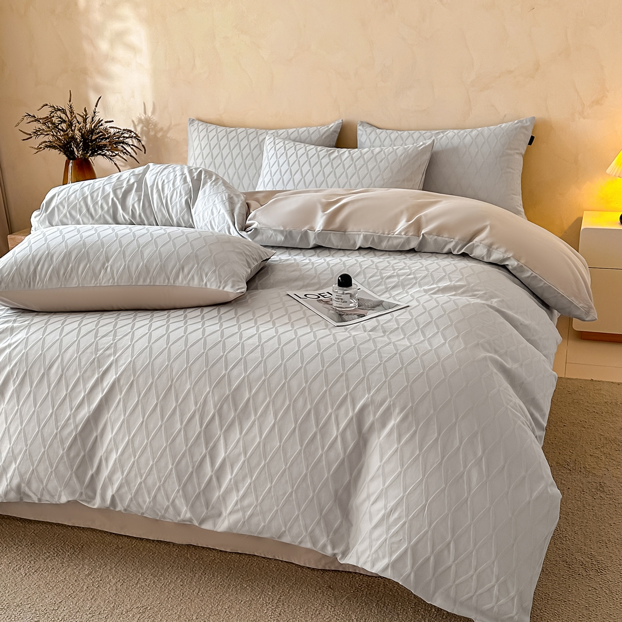 91家纺网 家纺一手货源 找家纺 拼社家纺 2026新款A类全棉亮面提花四件套厚织浮雕提花全棉四件套（独家专版花型） 伦萨-灰