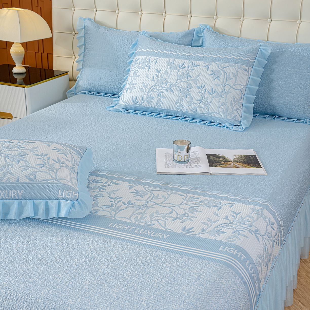 91家纺网 家纺一手货源 找家纺 冬然家纺 2026新款【清凉一夏系列】冰豆豆凉席床裙款 清凉一夏-蓝