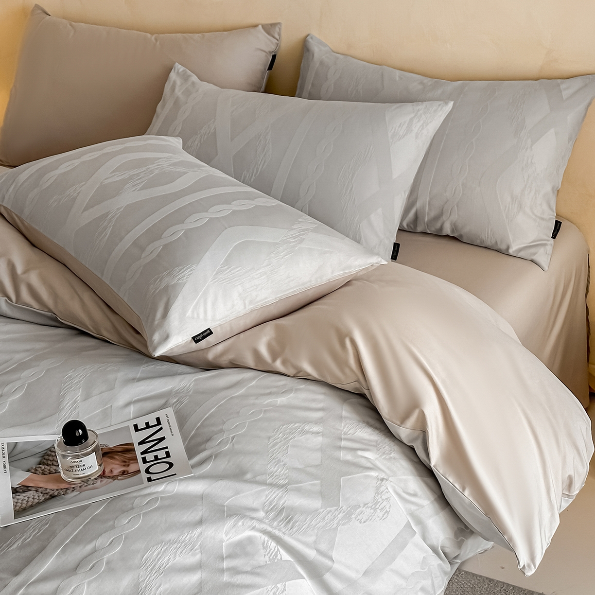 91家纺网 家纺一手货源 找家纺 拼社家纺 2026新款A类全棉亮面提花四件套厚织浮雕提花全棉四件套（独家专版花型） 棉颂-灰