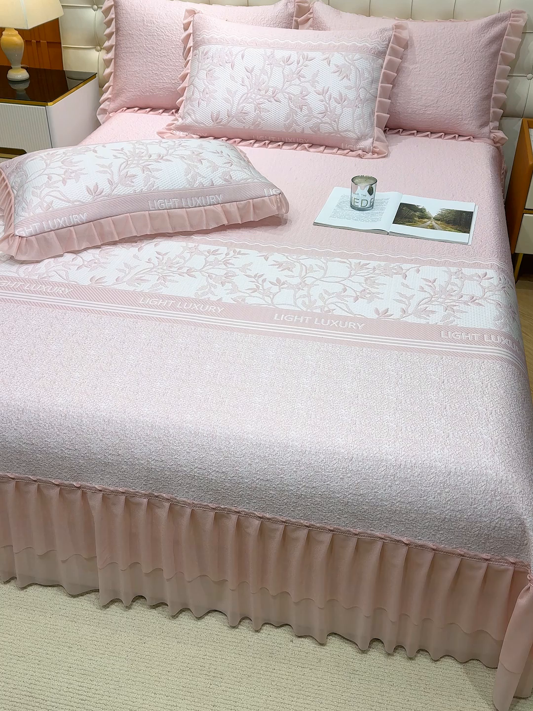 91家纺网 家纺一手货源 找家纺 冬然家纺 2026新款【清凉一夏系列】冰豆豆凉席床裙款 清凉一夏-粉