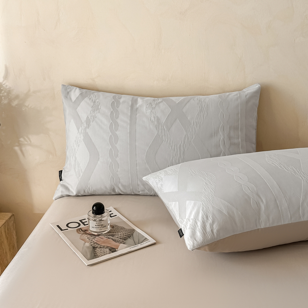 91家纺网 家纺一手货源 找家纺 拼社家纺 2026新款A类全棉亮面提花四件套厚织浮雕提花全棉四件套（独家专版花型） 棉颂-灰