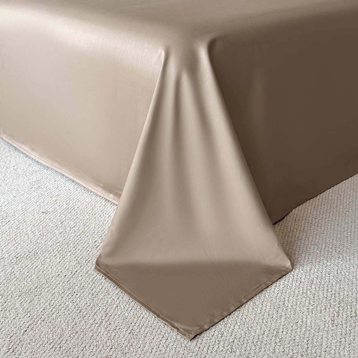 91家纺网 家纺一手货源 找家纺 拼社家纺 2026新款A类全棉亮面提花四件套厚织浮雕提花全棉四件套（独家专版花型） 素笺-浅咖