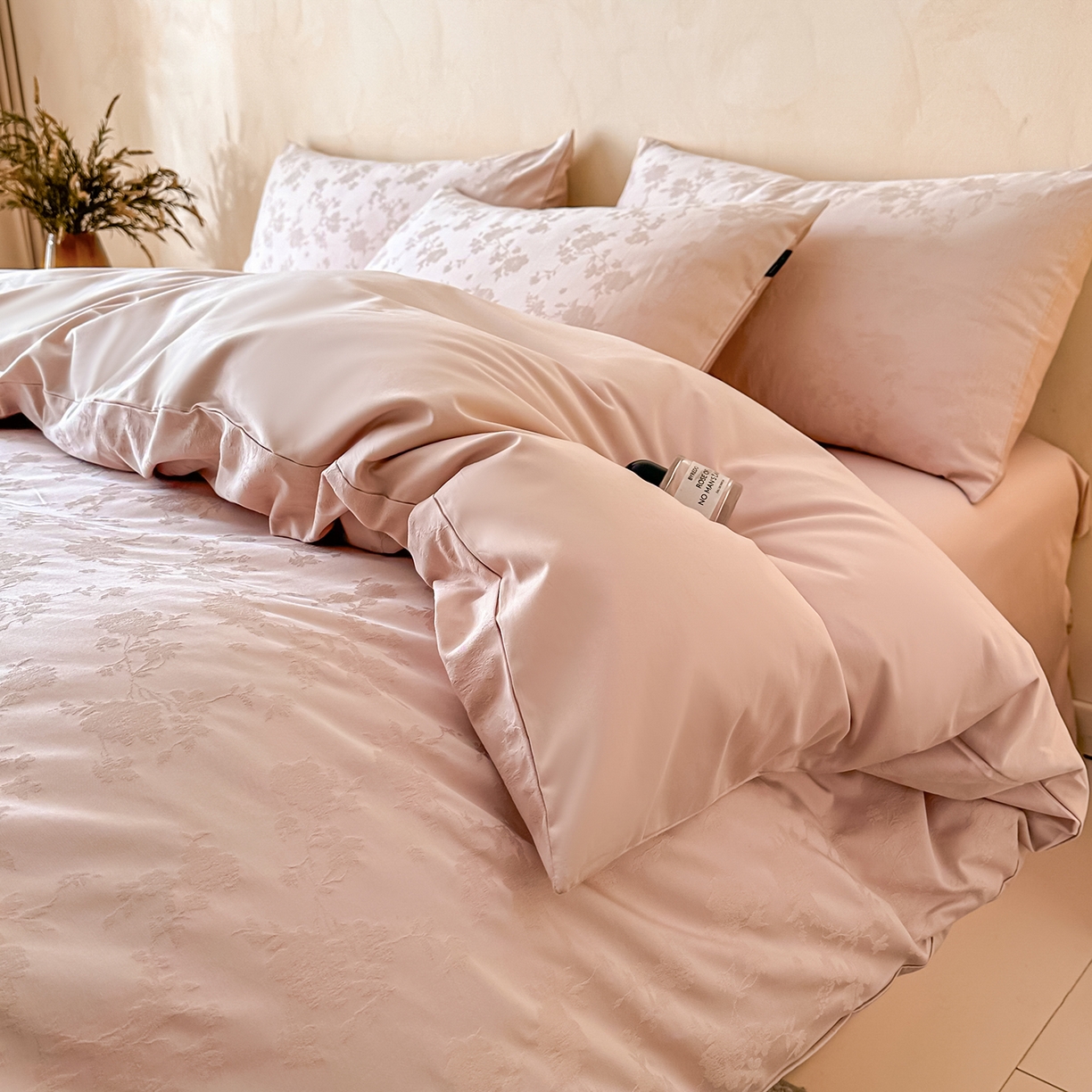 91家纺网 家纺一手货源 找家纺 拼社家纺 2026新款A类全棉亮面提花四件套厚织浮雕提花全棉四件套（独家专版花型） 晓作-粉