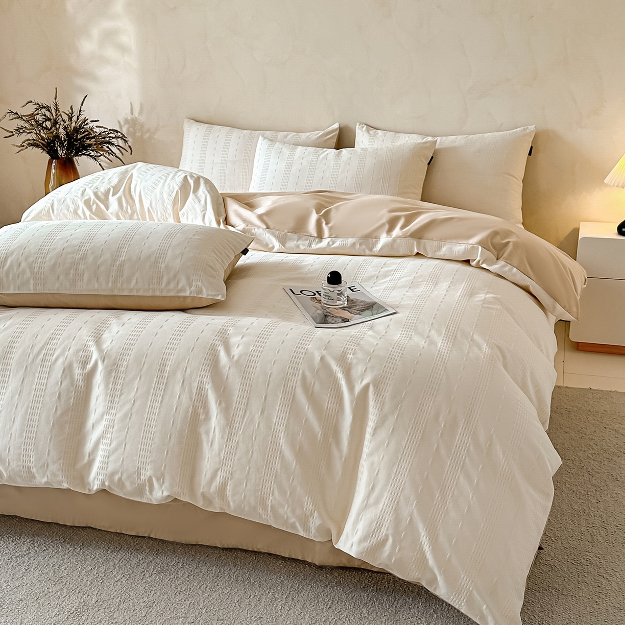 91家纺网 家纺一手货源 找家纺 拼社家纺 2026新款A类全棉亮面提花四件套厚织浮雕提花全棉四件套（独家专版花型） 星影-奶白