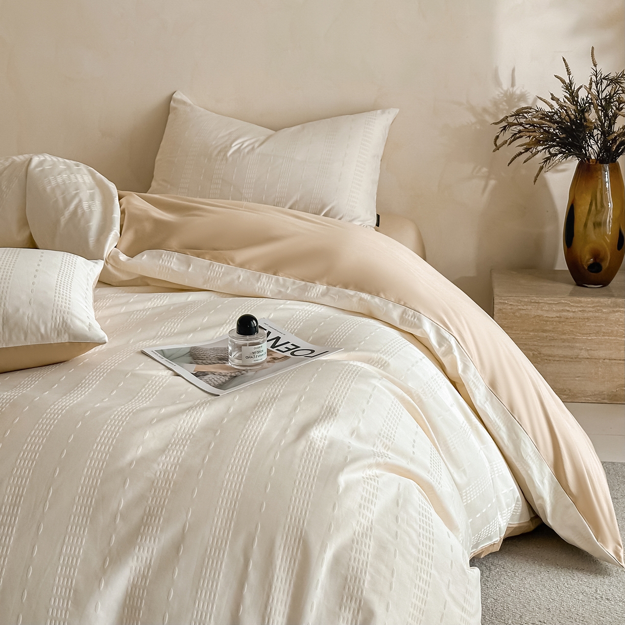 91家纺网 家纺一手货源 找家纺 拼社家纺 2026新款A类全棉亮面提花四件套厚织浮雕提花全棉四件套（独家专版花型） 星影-奶白