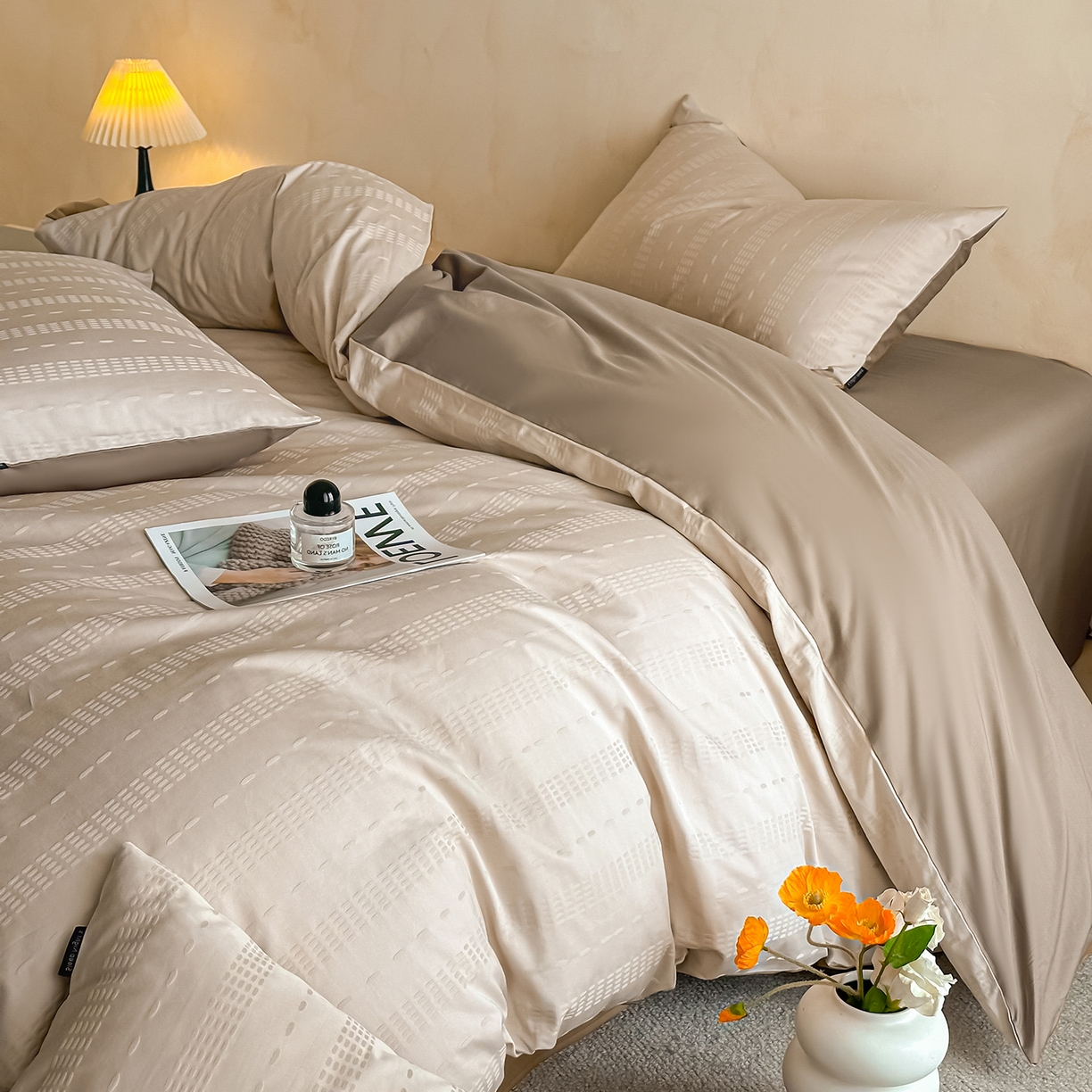 91家纺网 家纺一手货源 找家纺 拼社家纺 2026新款A类全棉亮面提花四件套厚织浮雕提花全棉四件套（独家专版花型） 星影-浅咖