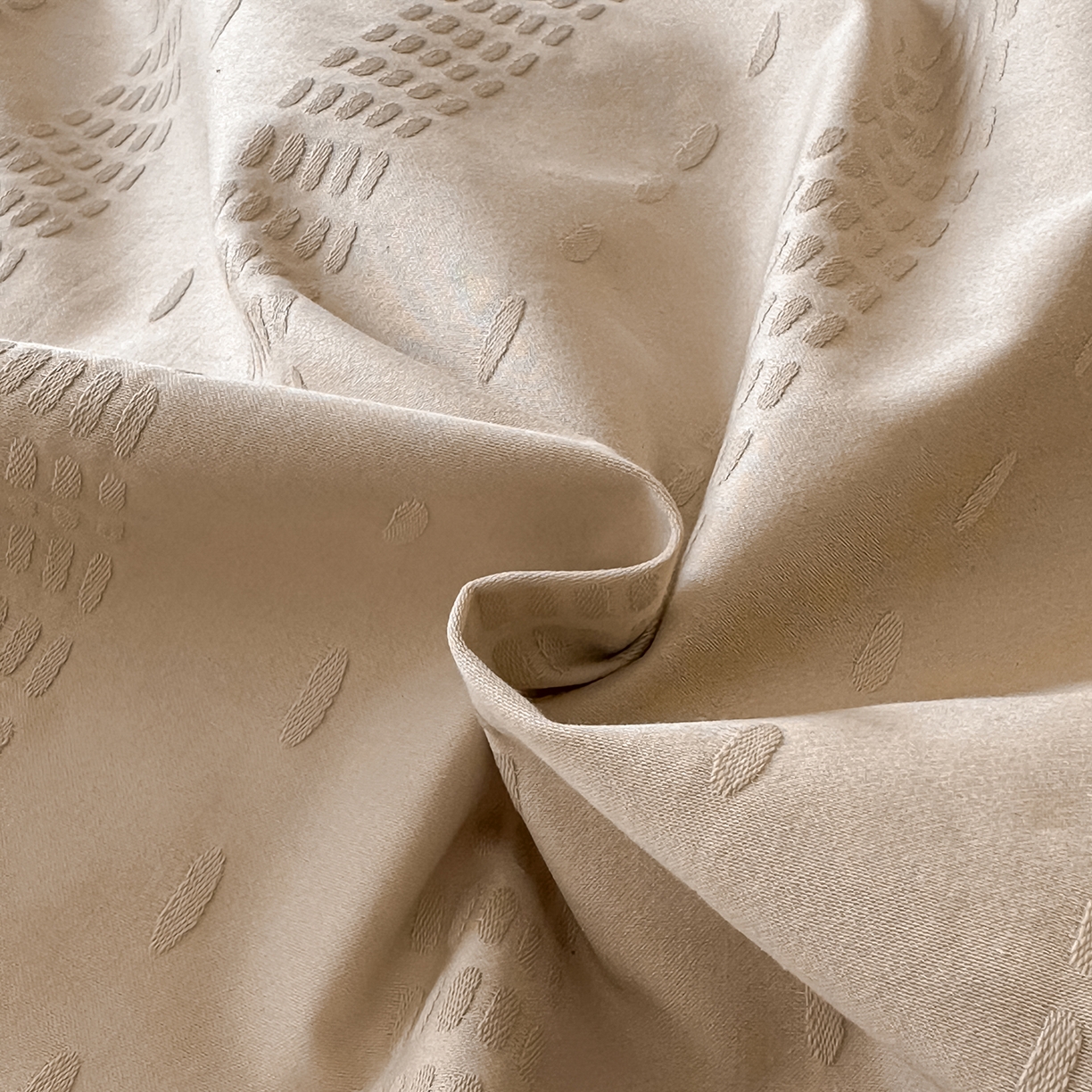 91家纺网 家纺一手货源 找家纺 拼社家纺 2026新款A类全棉亮面提花四件套厚织浮雕提花全棉四件套（独家专版花型） 星影-浅咖