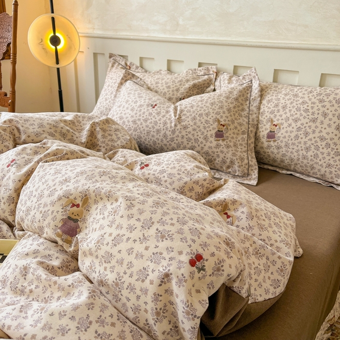 91家纺网 家纺一手货源 找家纺 简约 2025新款全棉四件套活性生态磨毛四件套 甜甜兔-咖