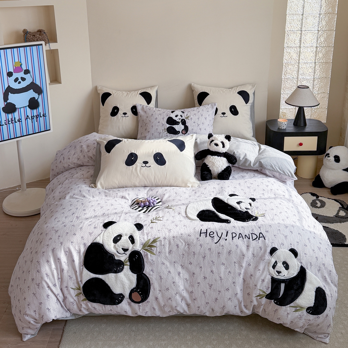 91家纺网 家纺一手货源 找家纺 （总）丽涵家纺 2026新款全棉纯棉双层纱印花贴布绣四件套-熊猫一家