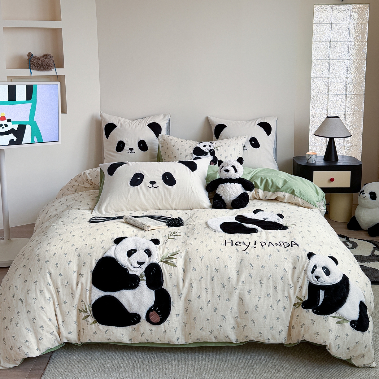 91家纺网 家纺一手货源 找家纺 丽涵家纺 2026新款全棉纯棉双层纱印花贴布绣四件套-熊猫一家 熊猫一家-绿