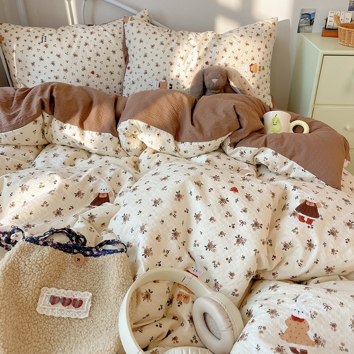 91家纺网 家纺一手货源 找家纺 贝扬思家纺 2026新款高品质A类泡芙纱普通款四件套-110g-(软软糯糯小红书推荐~) 田园兔