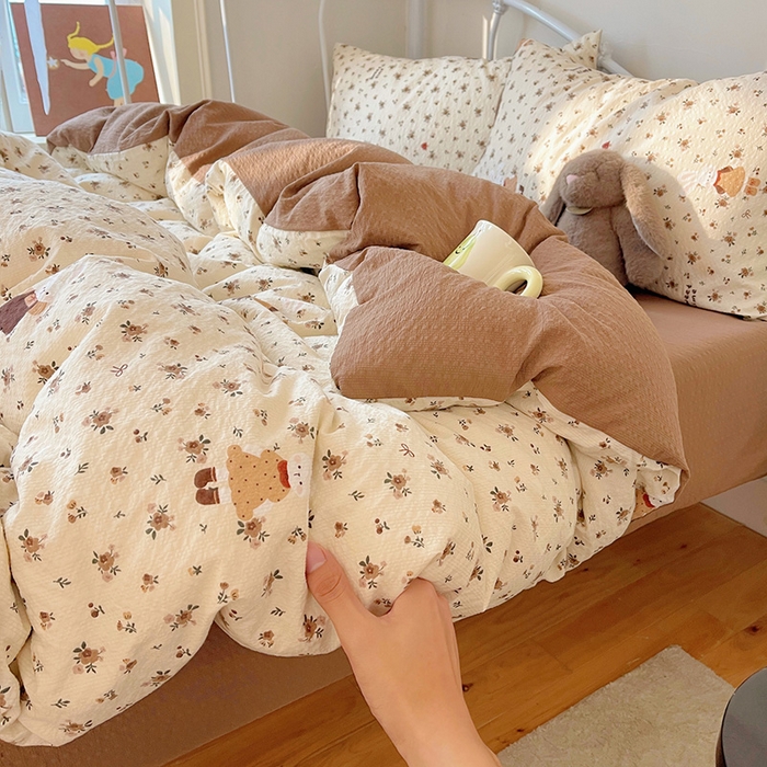 91家纺网 家纺一手货源 找家纺 贝扬思家纺 2026新款高品质A类泡芙纱普通款四件套-110g-(软软糯糯小红书推荐~) 田园兔