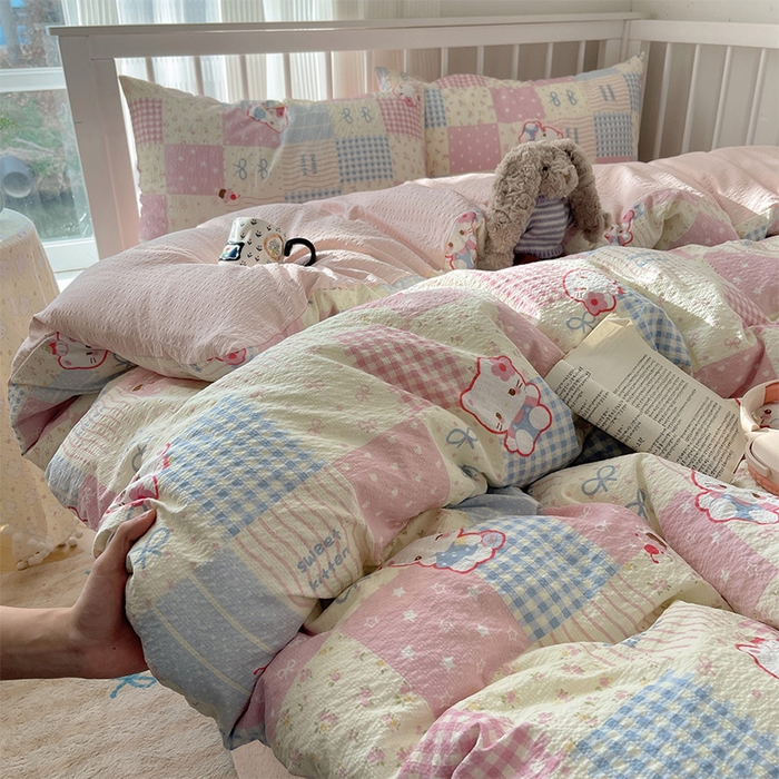 91家纺网 家纺一手货源 找家纺 贝扬思家纺 2026新款高品质A类泡芙纱普通款四件套-110g-(软软糯糯小红书推荐~) 甜喵块块