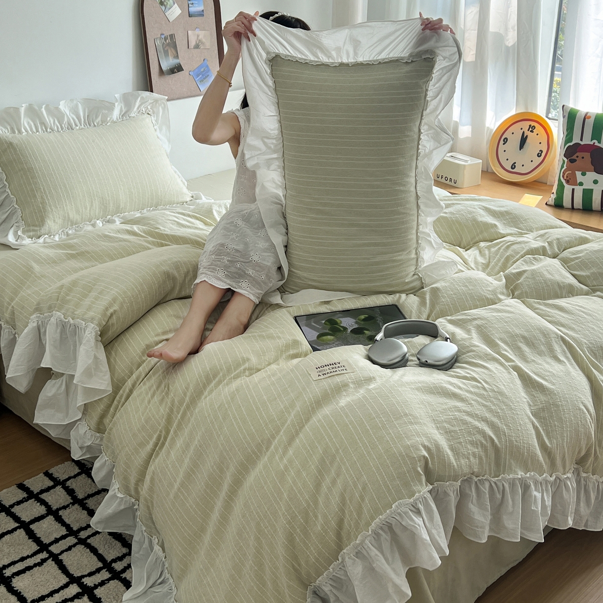 91家纺网 家纺一手货源 找家纺 晨曦家纺 2026新款荷叶花边泡芙纱提花四件套可水洗棉四件套少女风 抹茶奶绿