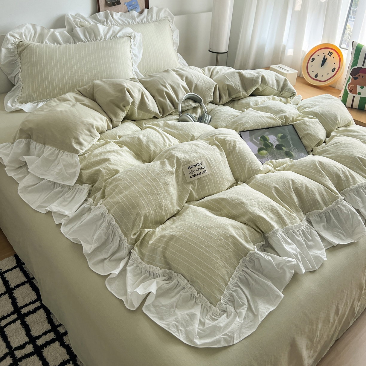 91家纺网 家纺一手货源 找家纺 晨曦家纺 2026新款荷叶花边泡芙纱提花四件套可水洗棉四件套少女风 抹茶奶绿