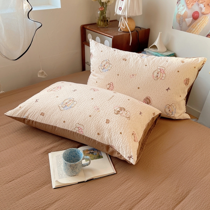 91家纺网 家纺一手货源 找家纺 贝扬思家纺 2026新款高品质A类泡芙纱普通款四件套-110g-(软软糯糯小红书推荐~) 甜品萌狗