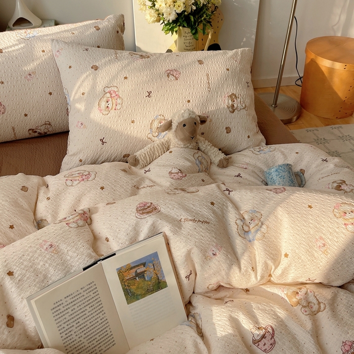 91家纺网 家纺一手货源 找家纺 贝扬思家纺 2026新款高品质A类泡芙纱普通款四件套-110g-(软软糯糯小红书推荐~) 甜品萌狗