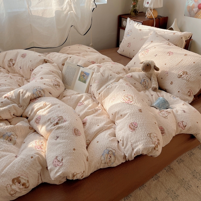 91家纺网 家纺一手货源 找家纺 贝扬思家纺 2026新款高品质A类泡芙纱普通款四件套-110g-(软软糯糯小红书推荐~) 甜品萌狗