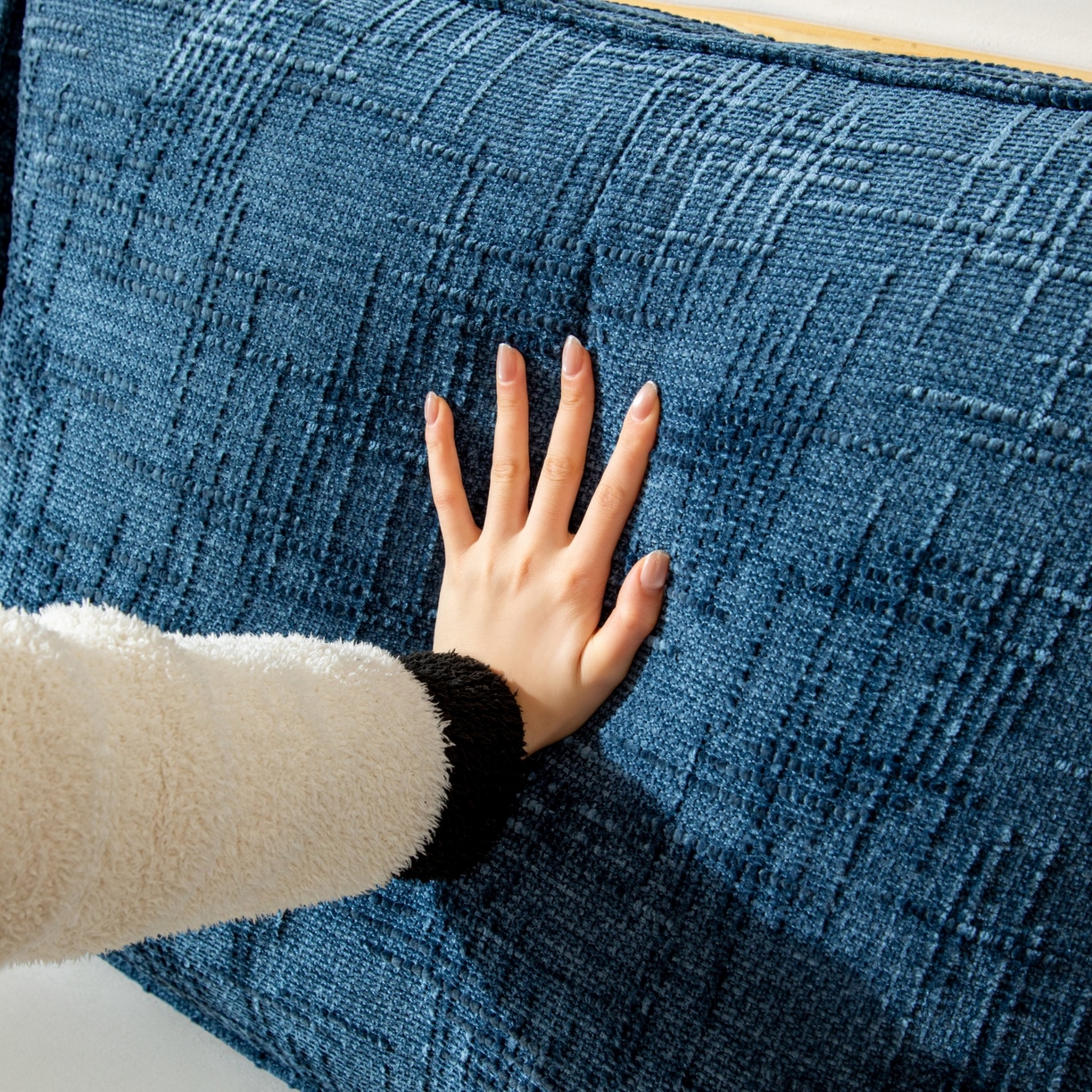 91家纺网 家纺一手货源 找家纺 （总）沐沐家纺 2026新款葵花绒立体面包枕靠背靠垫