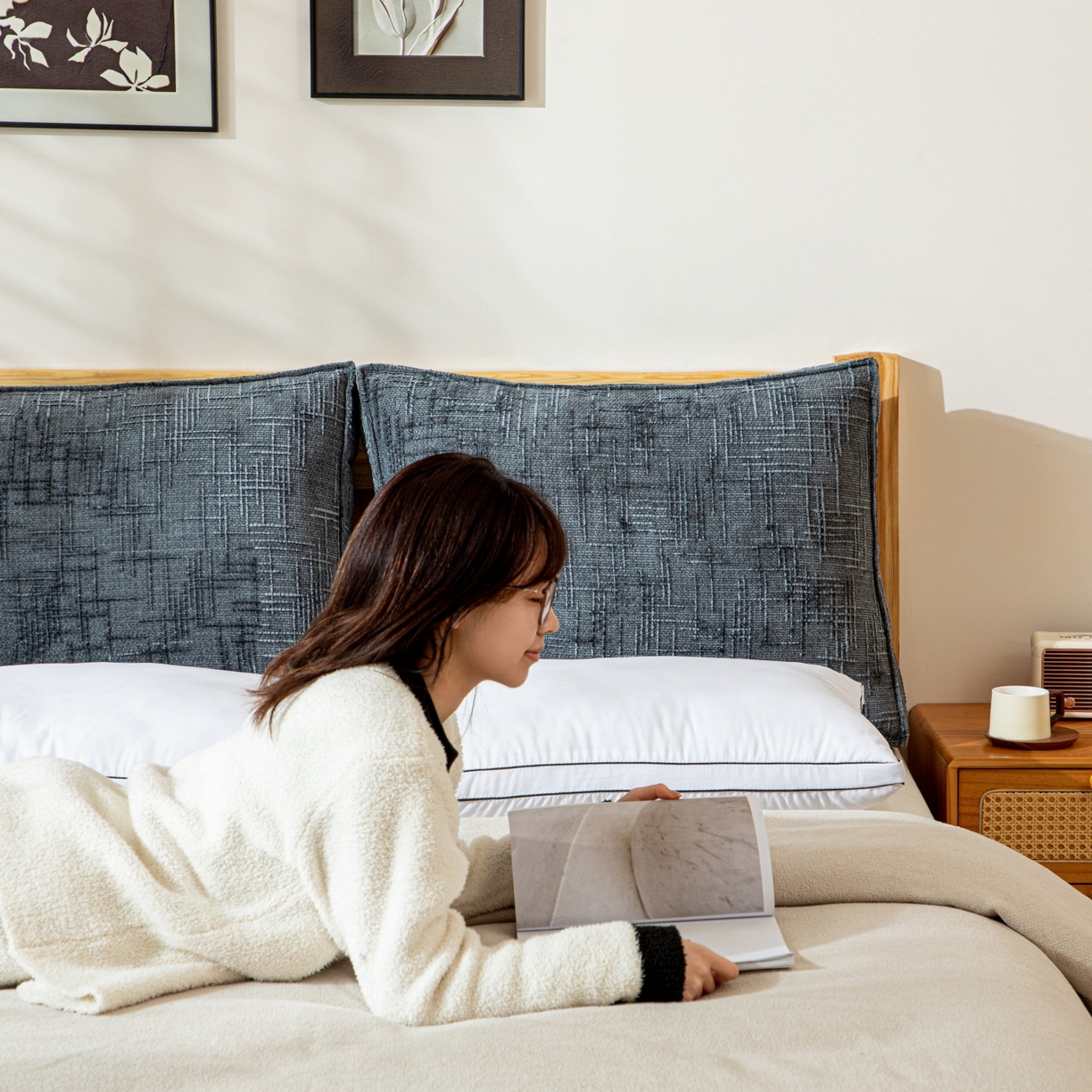 91家纺网 家纺一手货源 找家纺 沐沐家纺 2026新款葵花绒立体面包枕靠背靠垫 深灰