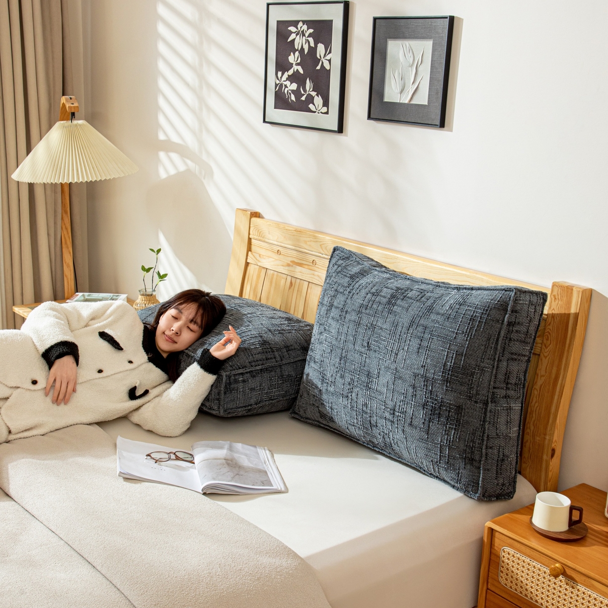 91家纺网 家纺一手货源 找家纺 沐沐家纺 2026新款葵花绒立体面包枕靠背靠垫 深灰