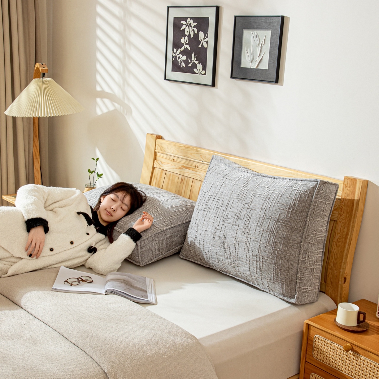 91家纺网 家纺一手货源 找家纺 沐沐家纺 2026新款葵花绒立体面包枕靠背靠垫 浅灰